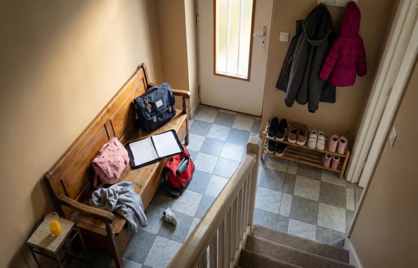 Quatre enfants viennent de perdre leur maman les aider à tenir